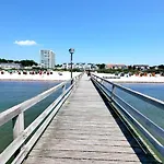 Апартаменты Meeresrauschen Carpe Diem Mit Grosszuegiger Terrasse Und Extragrossem Strandkorb Пельцерхакен