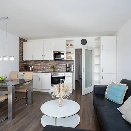 Apartment Meeresrauschen Carpe Diem Mit Grosszuegiger Terrasse Und Extragrossem Strandkorb